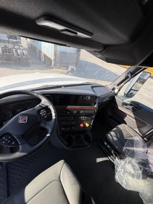 2026 International LT - image 10