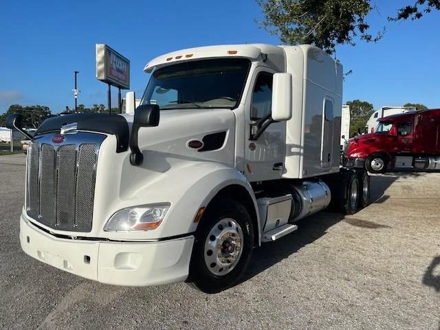 2022 Peterbilt 579 in Haines City, FL — photo 2