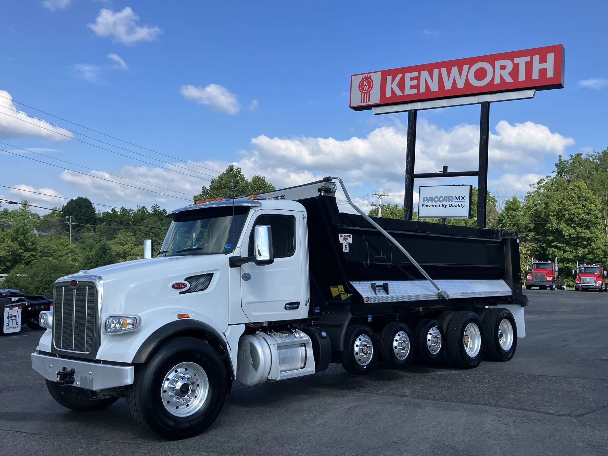 2025 Peterbilt 567
