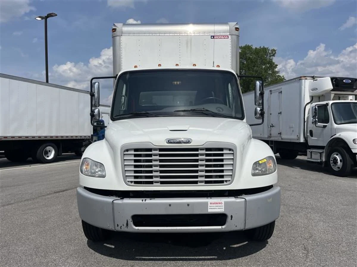 2020 Freightliner M2 106 in Beltsville, MD — photo 2