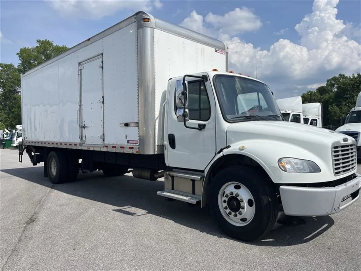 2020 Freightliner M2 106 in Beltsville, MD — photo 3