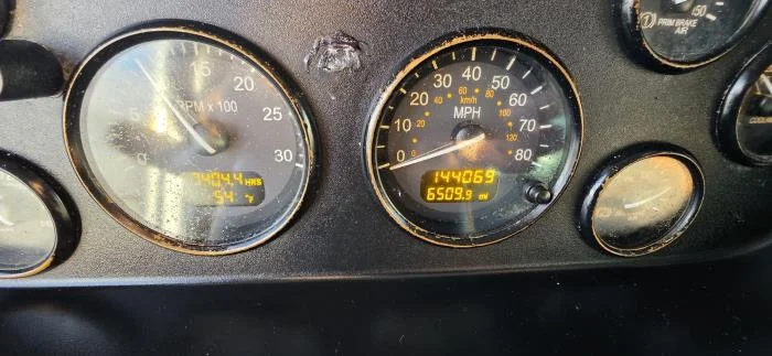 2020 Peterbilt 337 - image 22