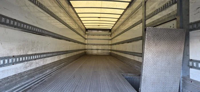 2020 Peterbilt 337 - image 11