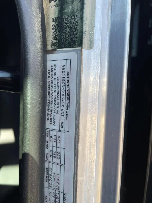 2022 Peterbilt 389 - image 32