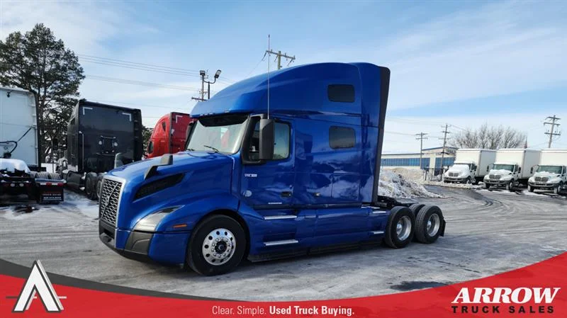 2021 Volvo VNL 760 in Bolingbrook, IL