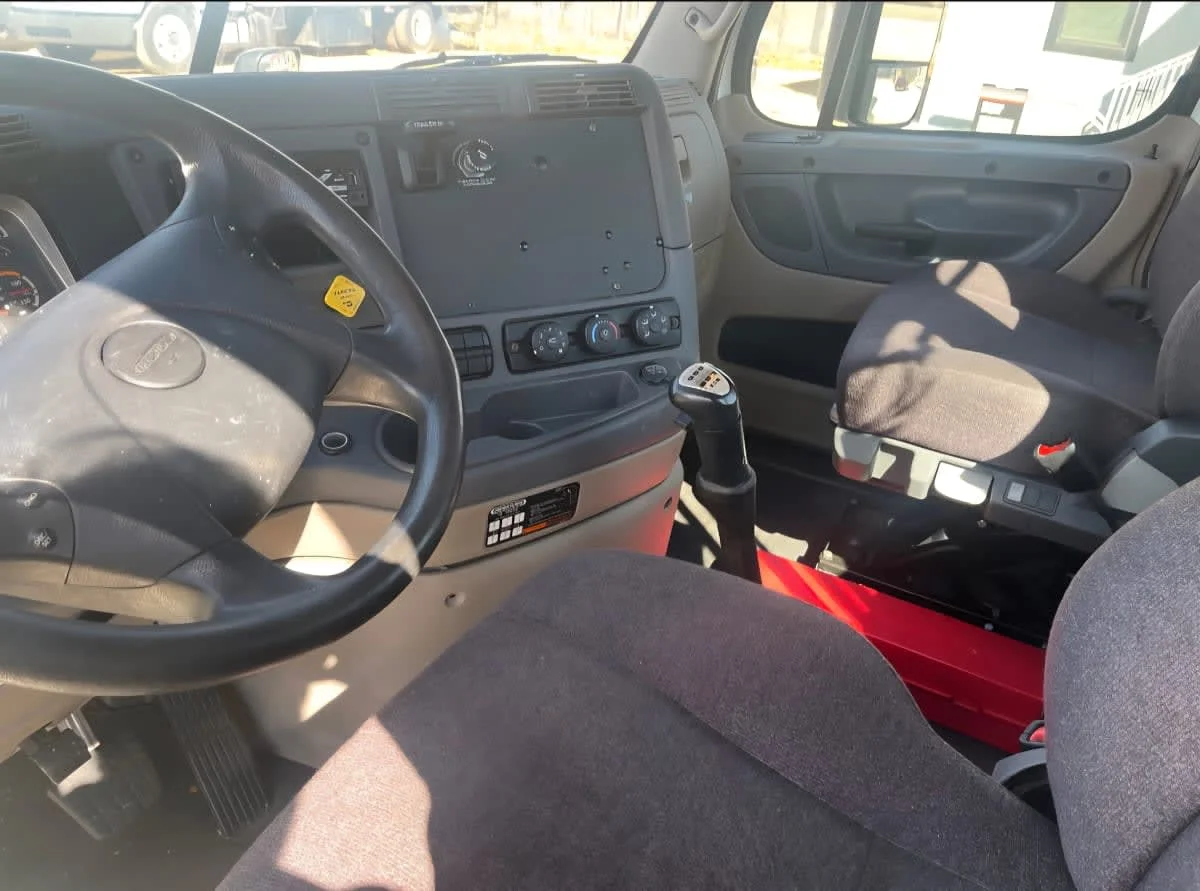 2019 Freightliner Cascadia in Greensboro, NC — photo 7