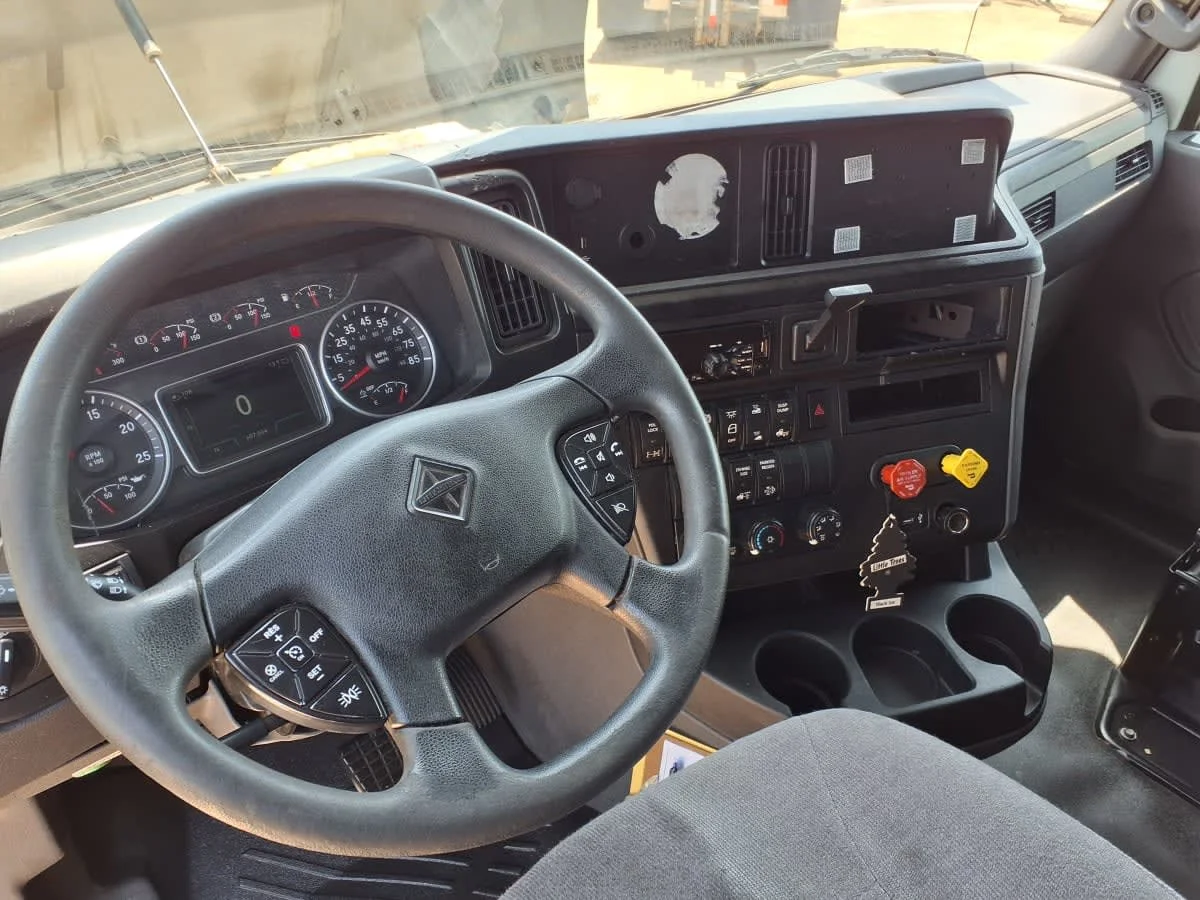 2020 International LT in Dallas, TX — photo 7