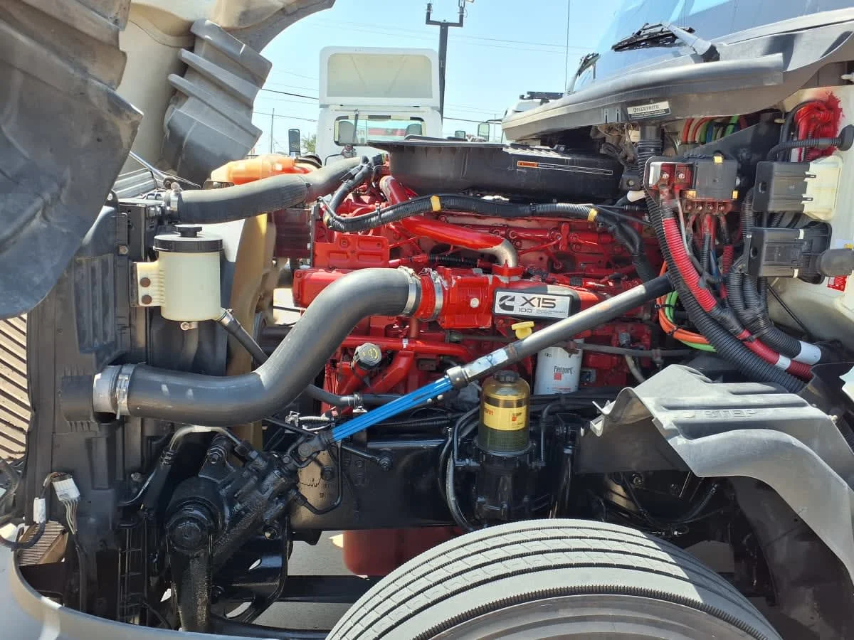2020 International LT in Dallas, TX — photo 9
