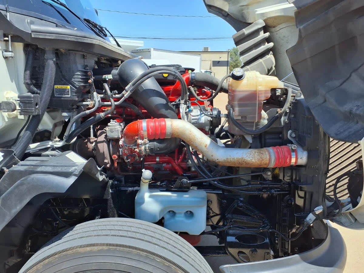 2020 International LT in Dallas, TX — photo 10