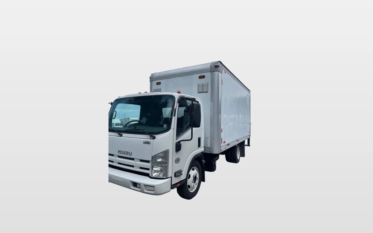 2015 Isuzu NQR - image 1