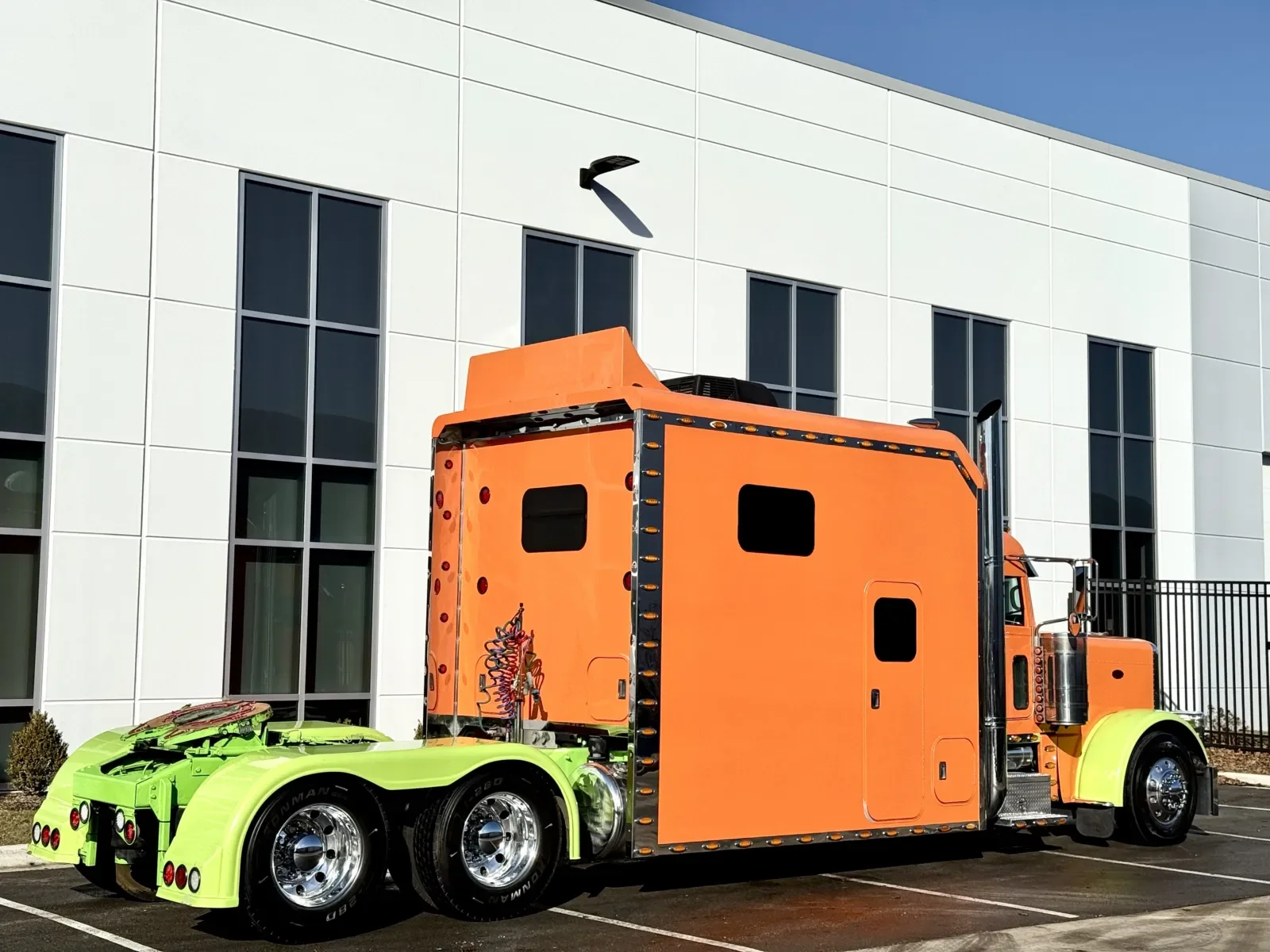 2014 Peterbilt 389 - image 5