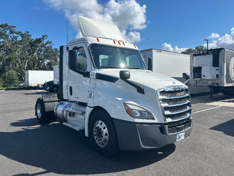 2020 Freightliner Cascadia in Ocala, FL
