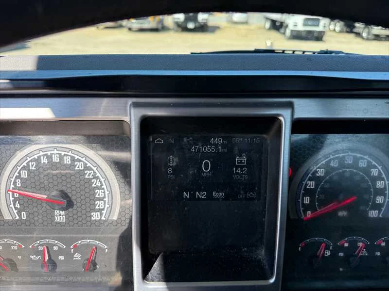 2021 Mack Pinnacle - image 12