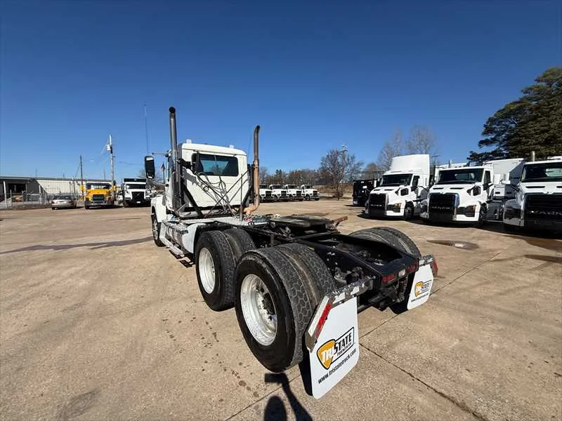 2021 Mack Pinnacle - image 3