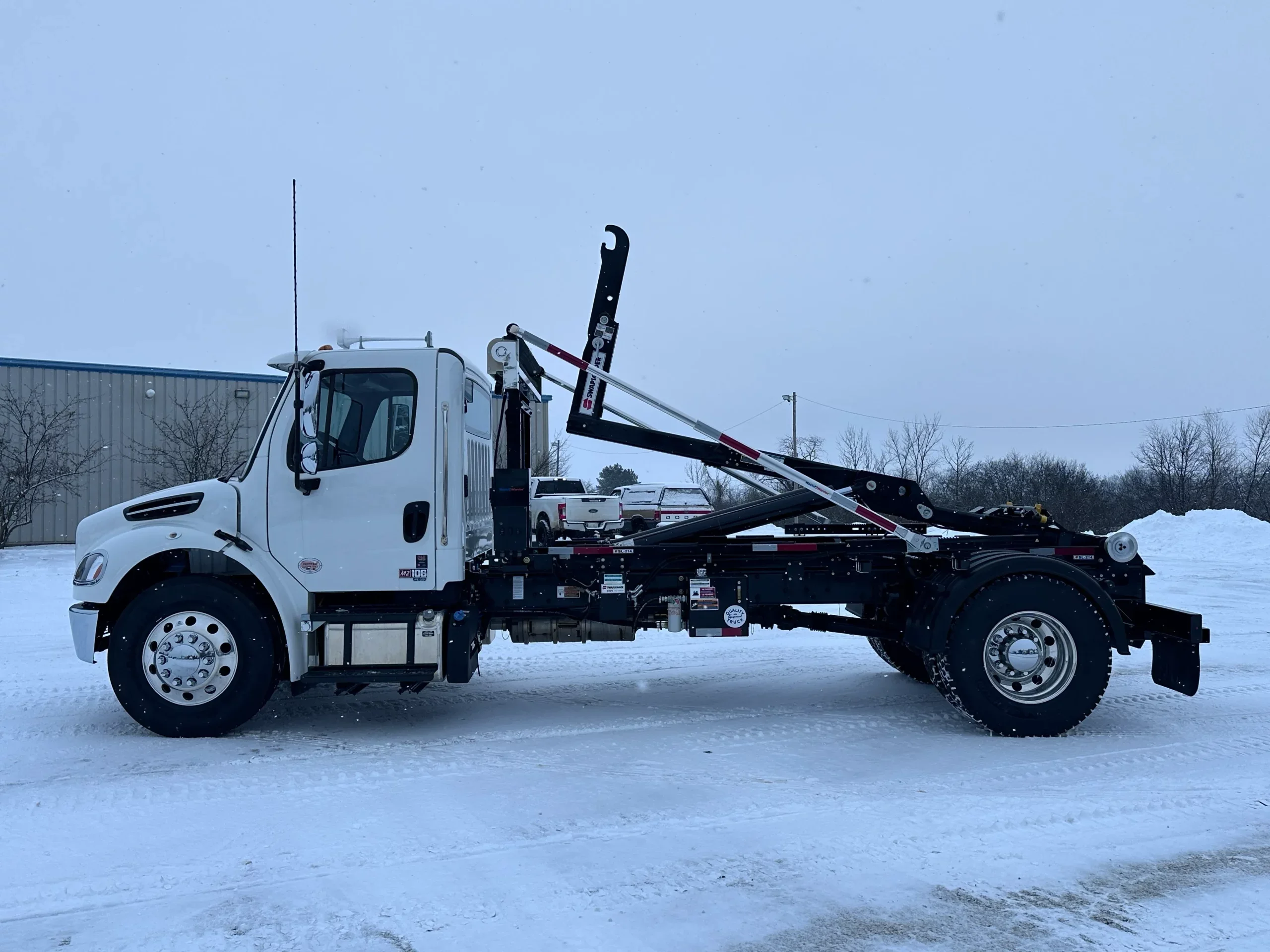 2026 Freightliner M2 106 - image 5