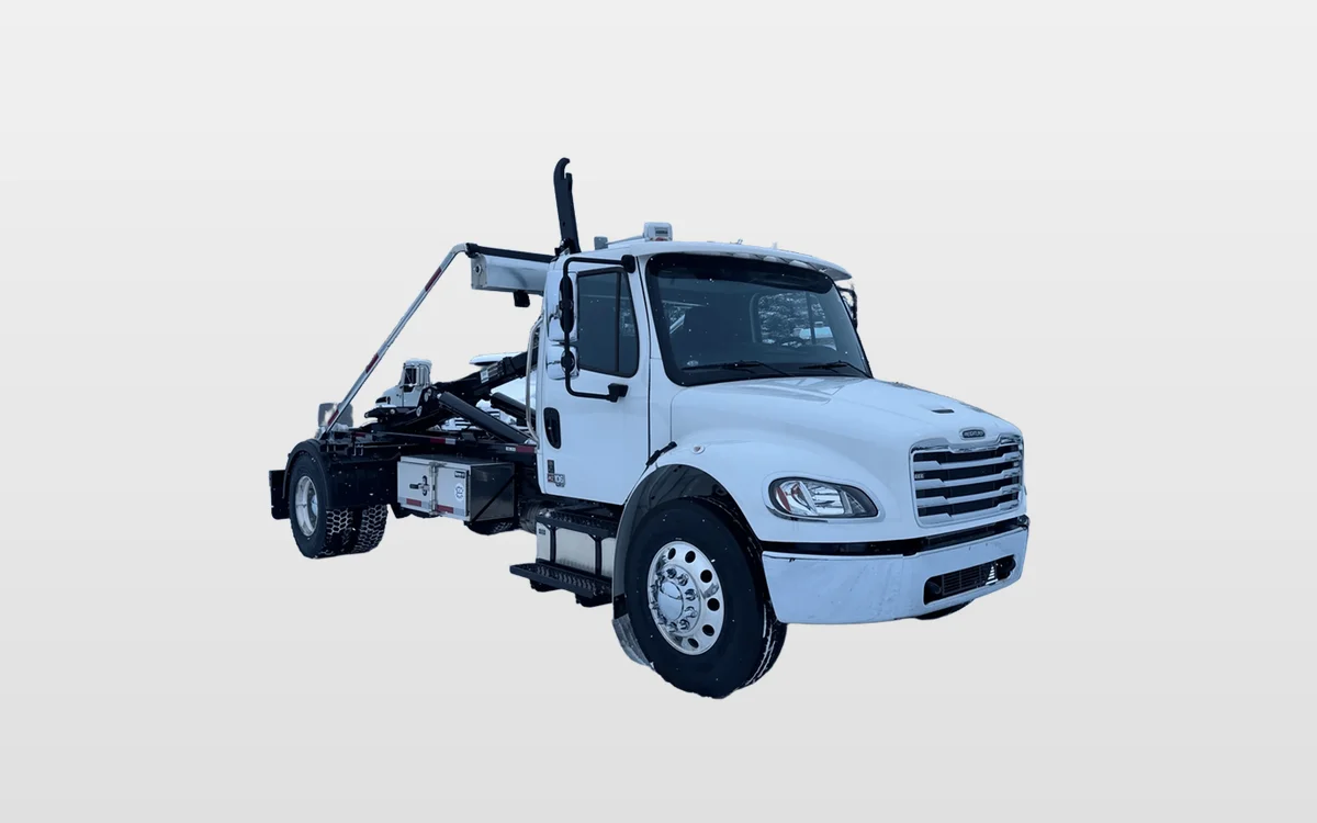 2026 Freightliner M2 106 - image 1