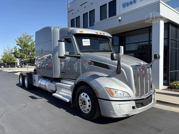 2024 Peterbilt 579 in Salt Lake City, UT — photo 3