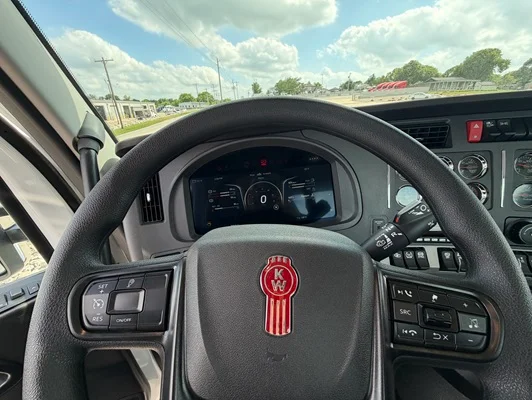 2026 Kenworth T880 in Tulsa, OK — photo 12