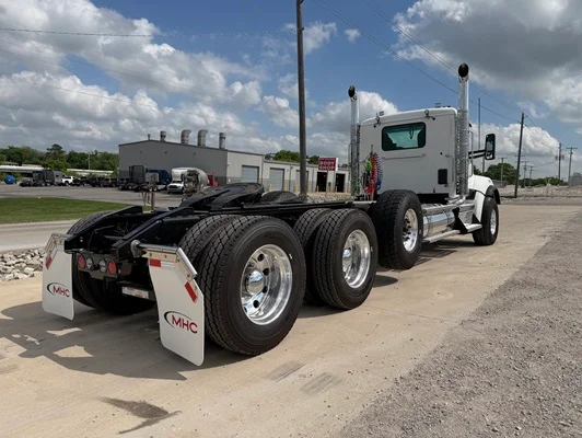 2026 Kenworth T880 in Tulsa, OK — photo 9