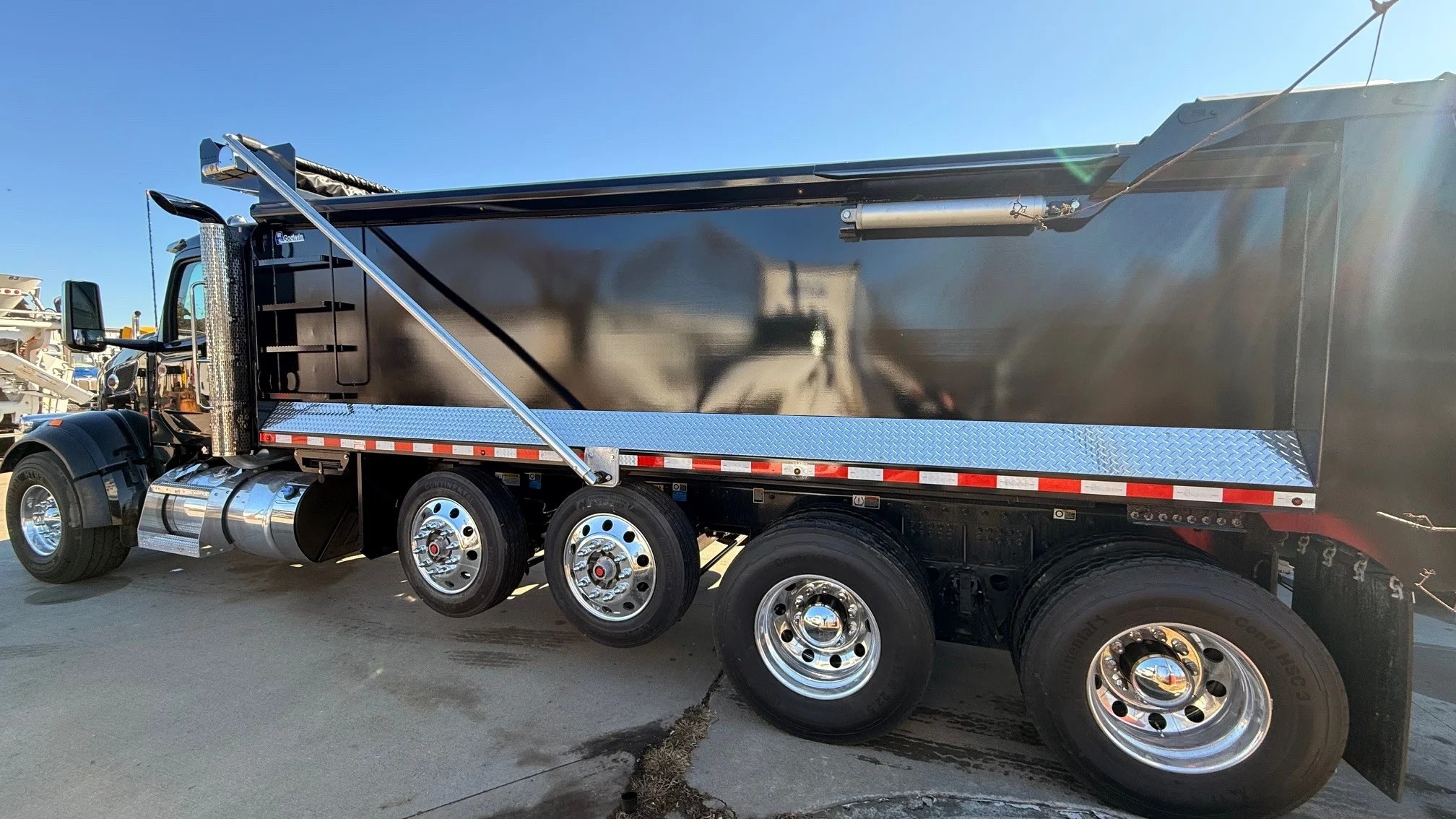 2026 Peterbilt 567 in Charlotte, NC — photo 3