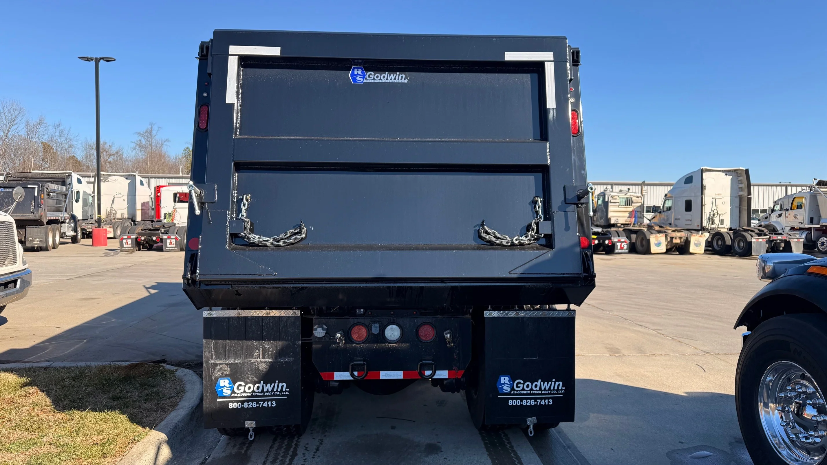 2026 Peterbilt 567 in Charlotte, NC — photo 4
