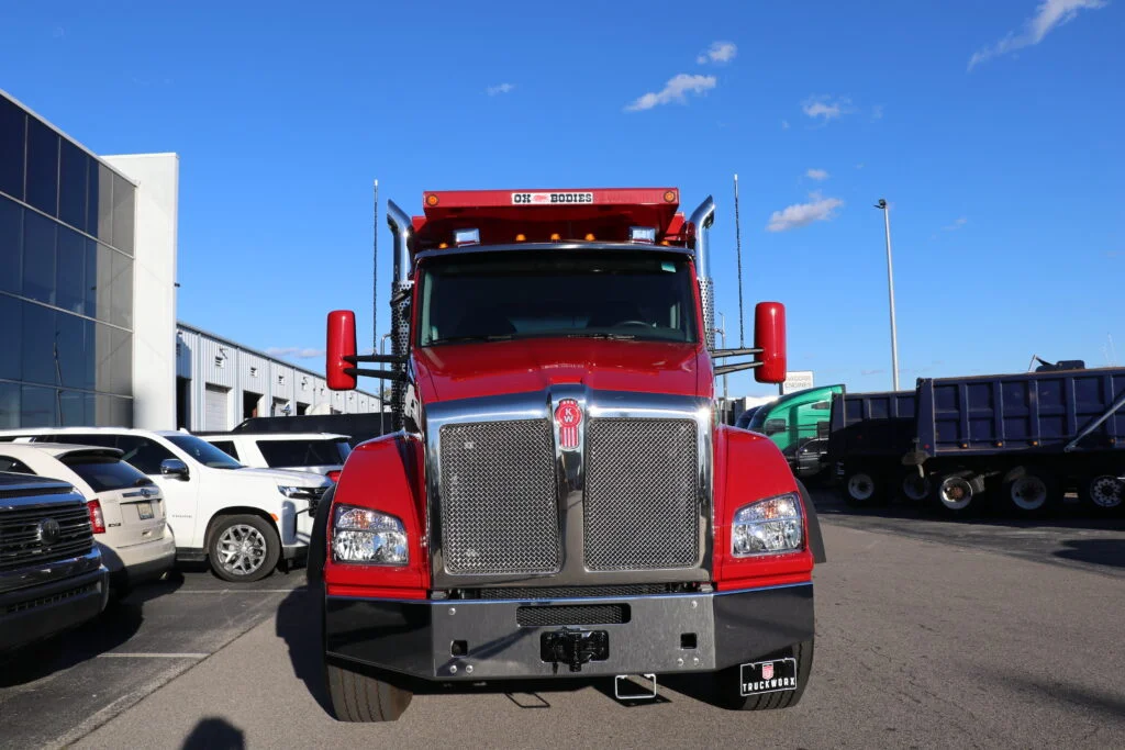 2027 Kenworth in Birmingham, AL — photo 2