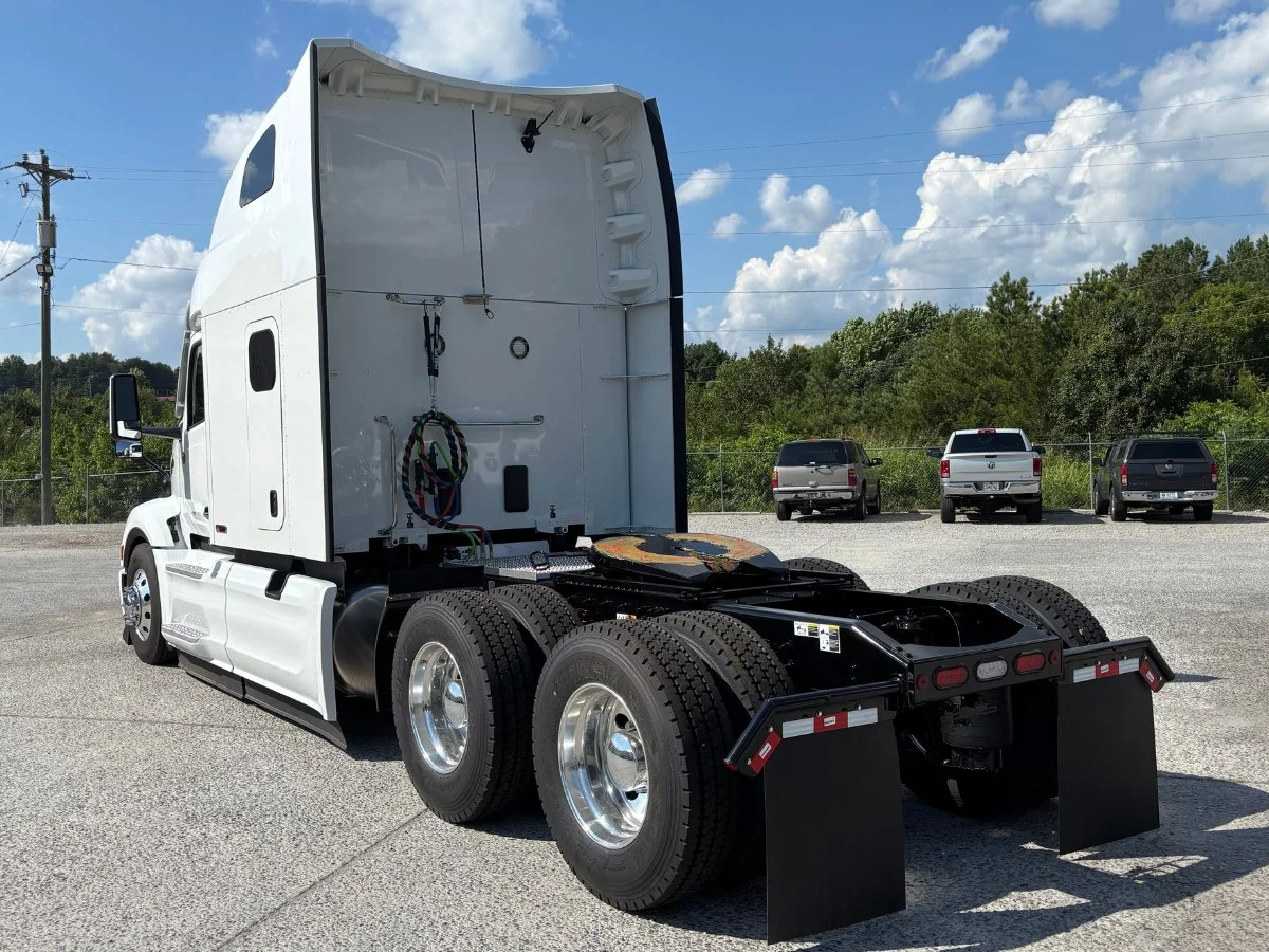 2027 Peterbilt 579 in Ringgold, GA — photo 12