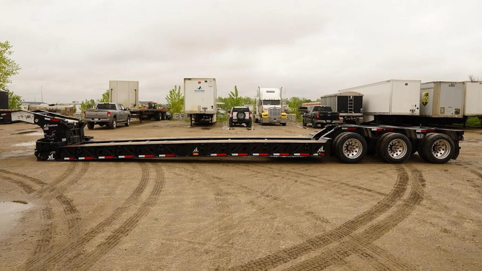 2025 XL Specialized - image 2