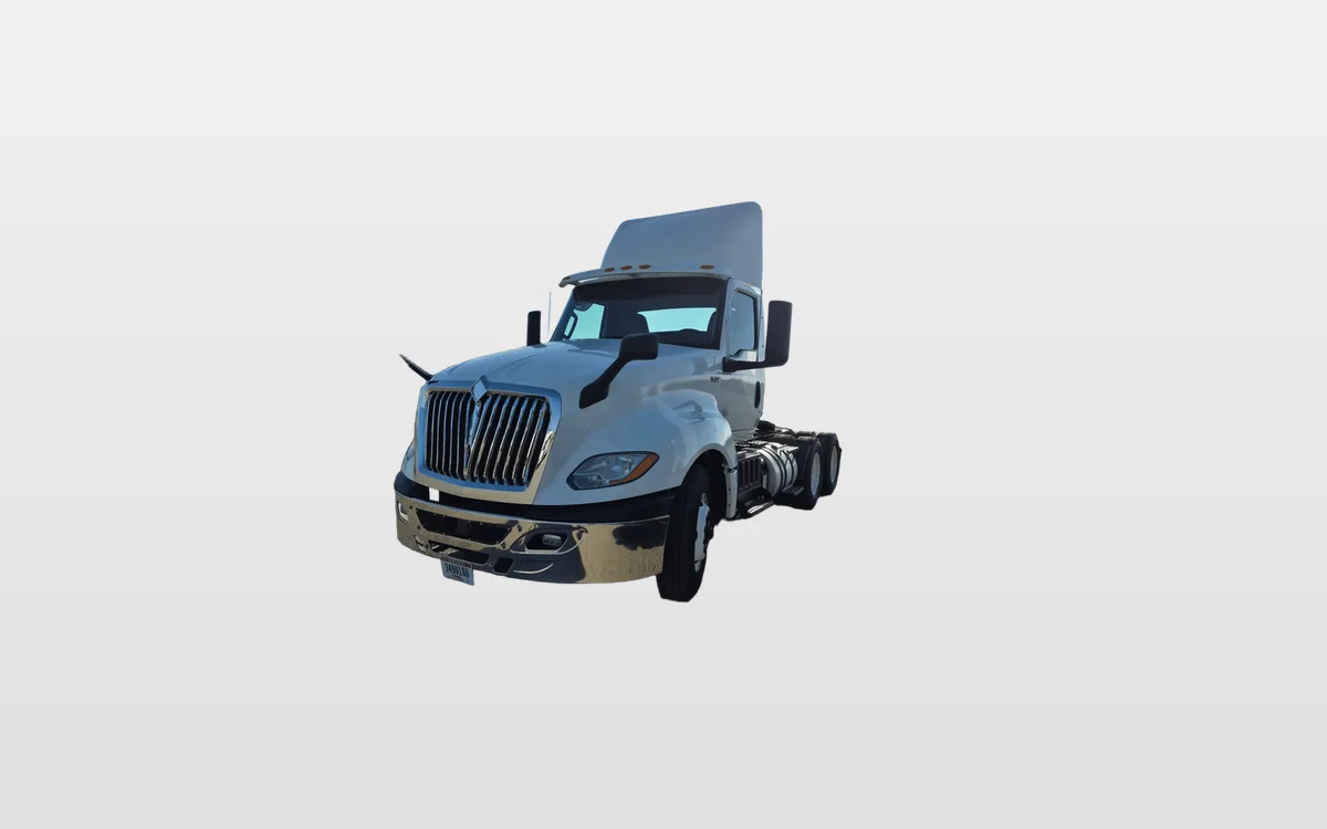 2019 International - image 1