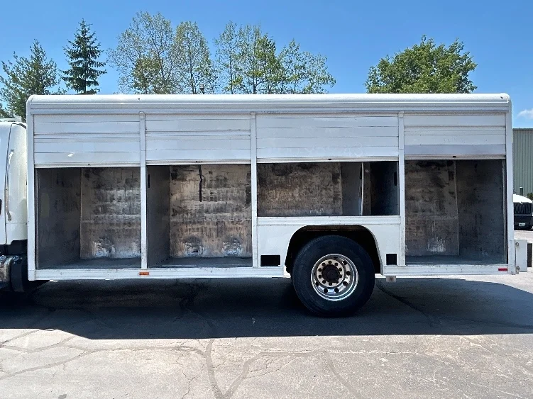 2019 Freightliner eM2 in Jessup, PA — photo 8