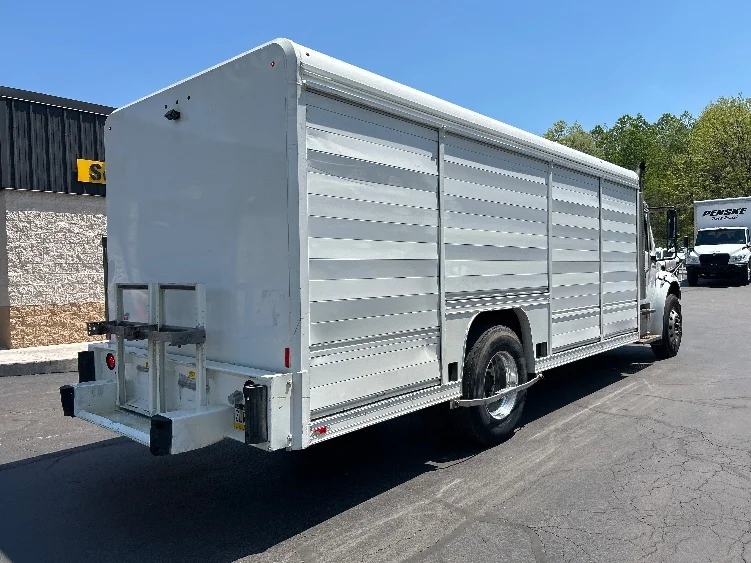 2019 Freightliner eM2 in Jessup, PA — photo 10