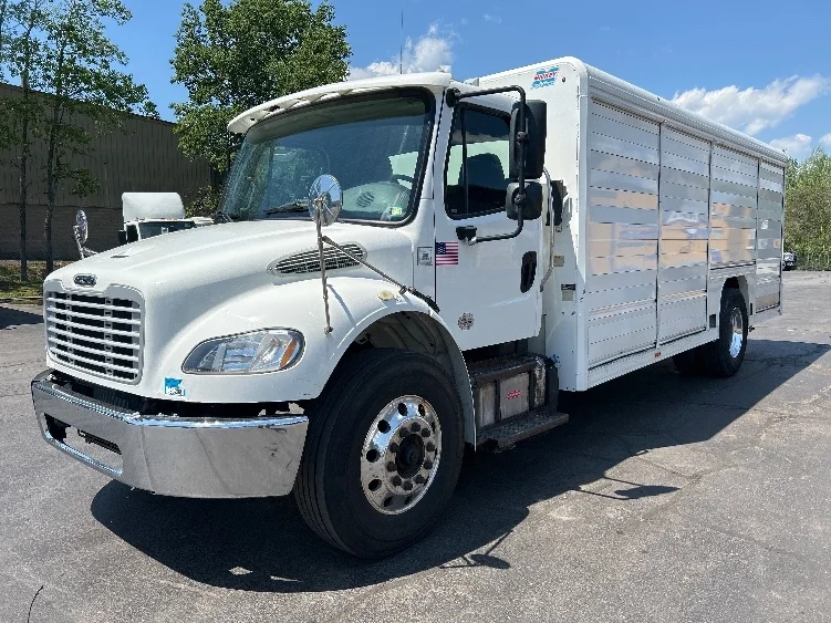 2019 Freightliner eM2 in Jessup, PA — photo 3