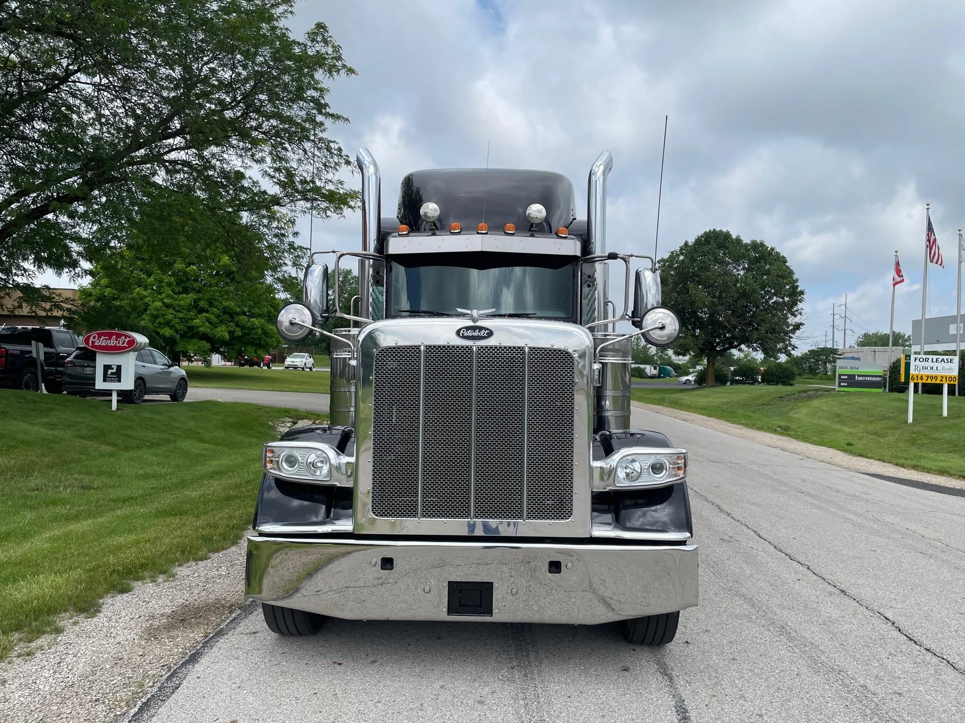 2022 Peterbilt 389 in Etna, OH — photo 2