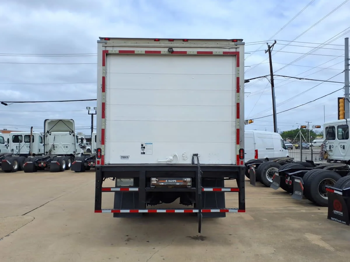 2019 International 4300 in Dallas, TX — photo 5