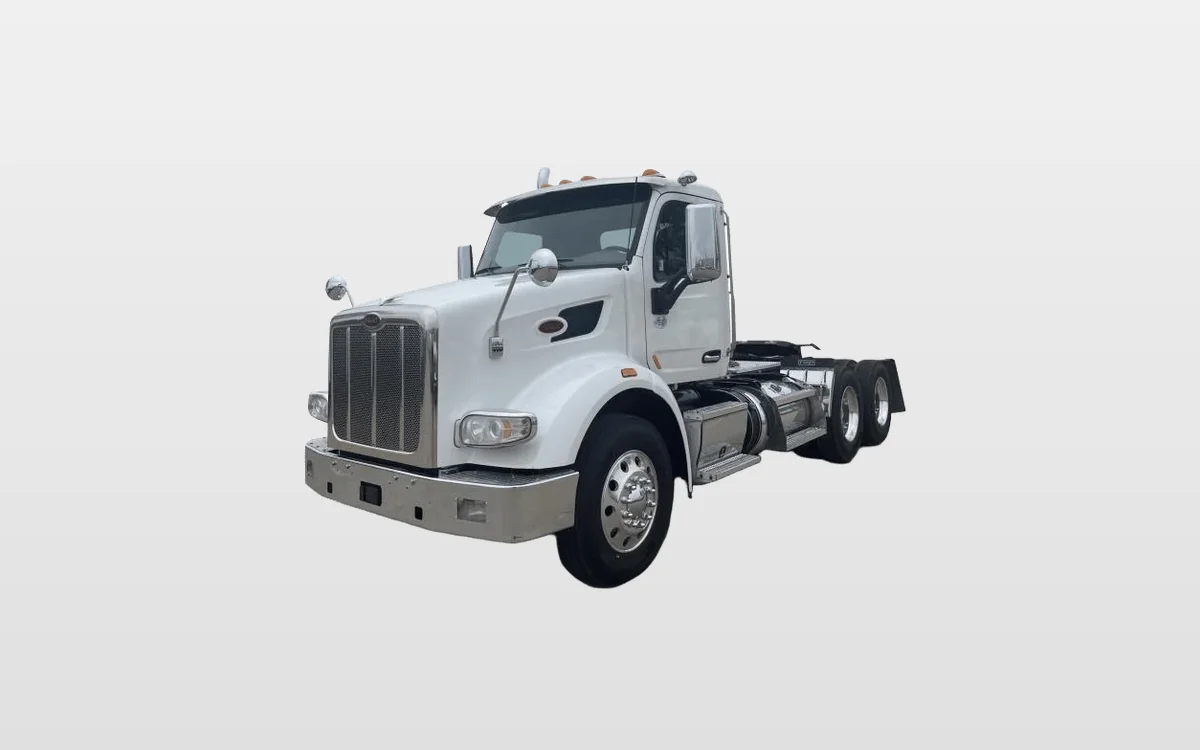 2020 Peterbilt 567 - image 1