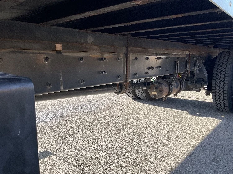 2019 Freightliner M2 106 - image 5