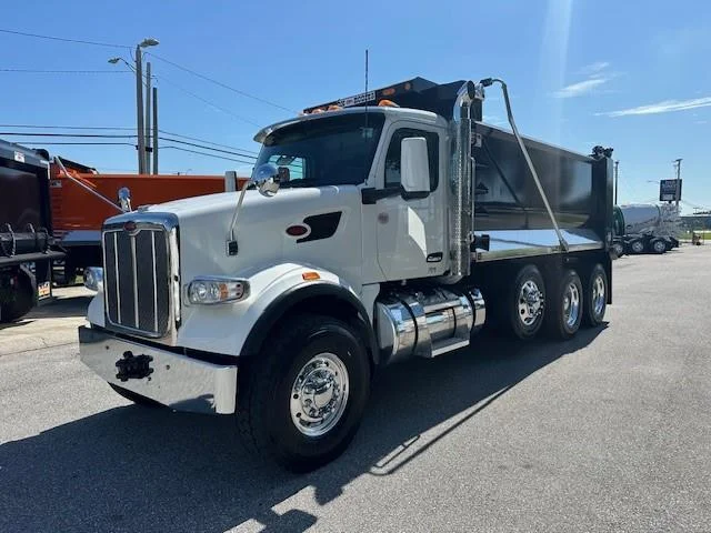 2027 Peterbilt 567 in Tampa, FL — photo 2