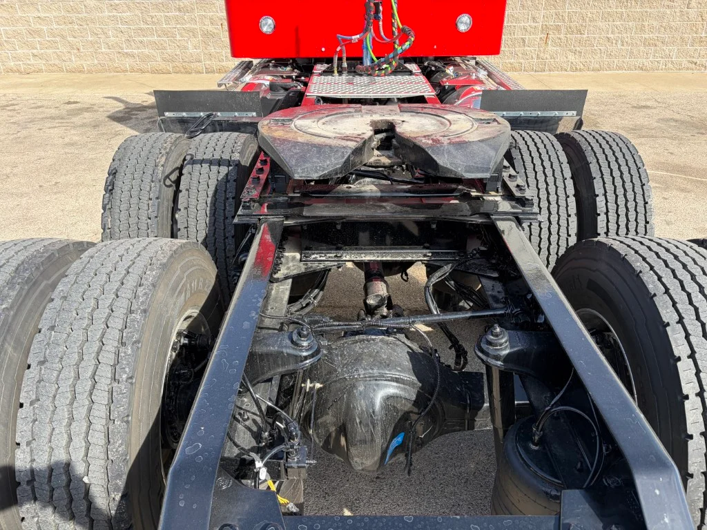 2027 Kenworth W900 - image 6