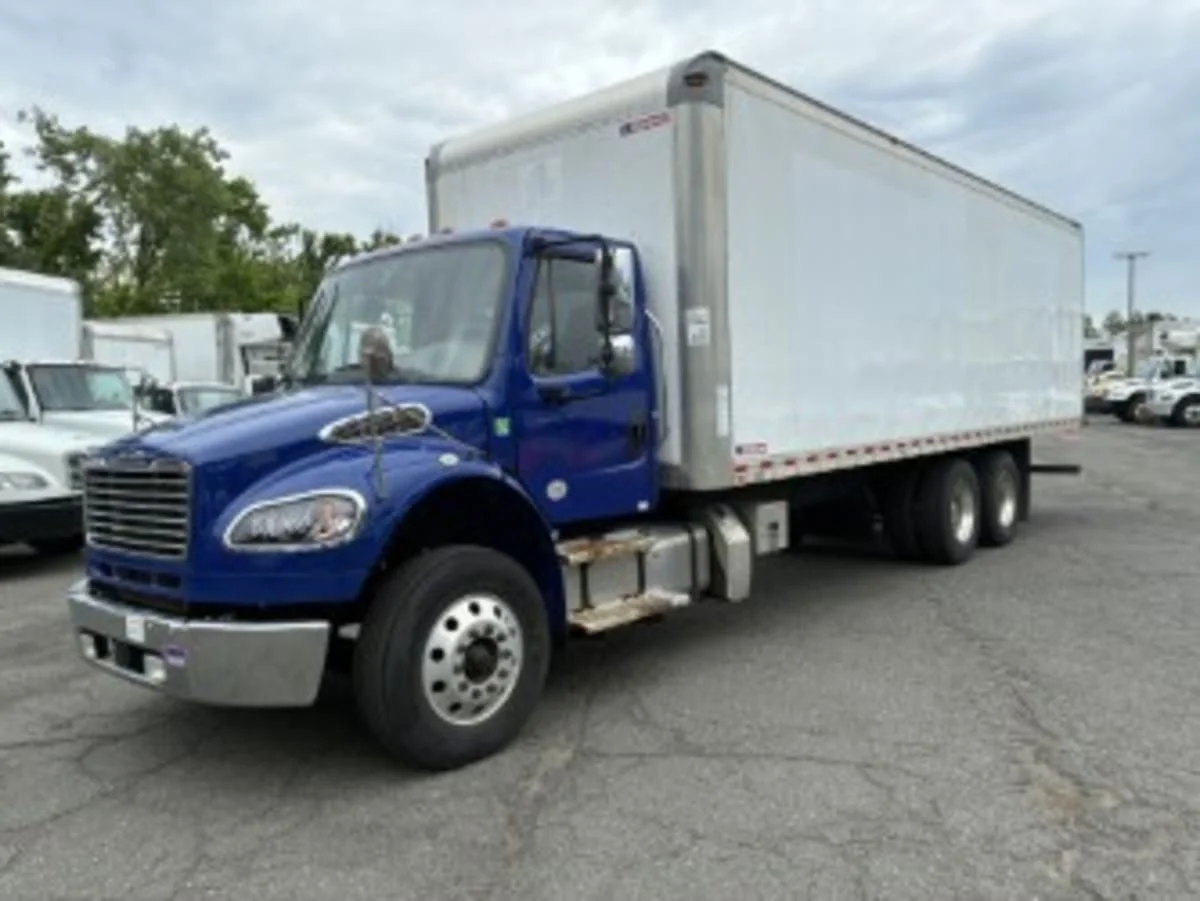 2020 Freightliner M2 106 in Newark, NJ — photo 3