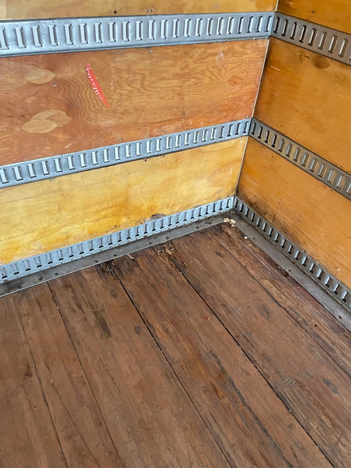 2015 Freightliner M2 106 - image 14