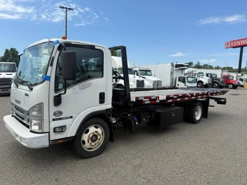 2020 Isuzu NRR