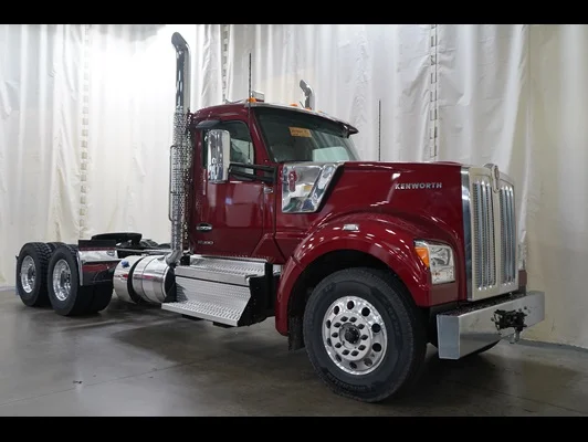 2027 Kenworth W990
