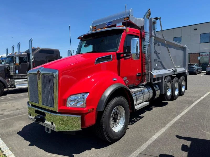 2027 Kenworth T880 in Bloomsbury, NJ