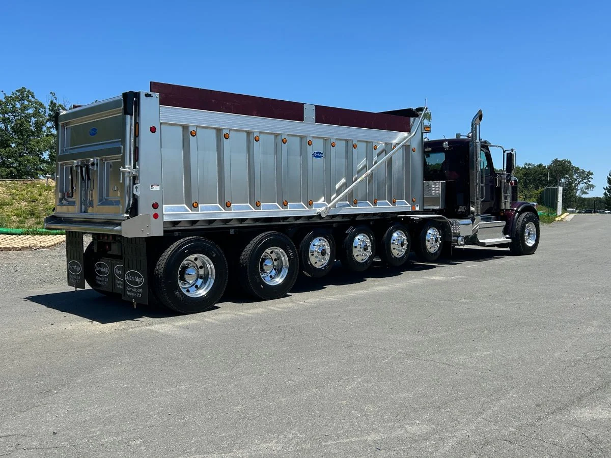 2027 Peterbilt 589 in Gainesville, VA
