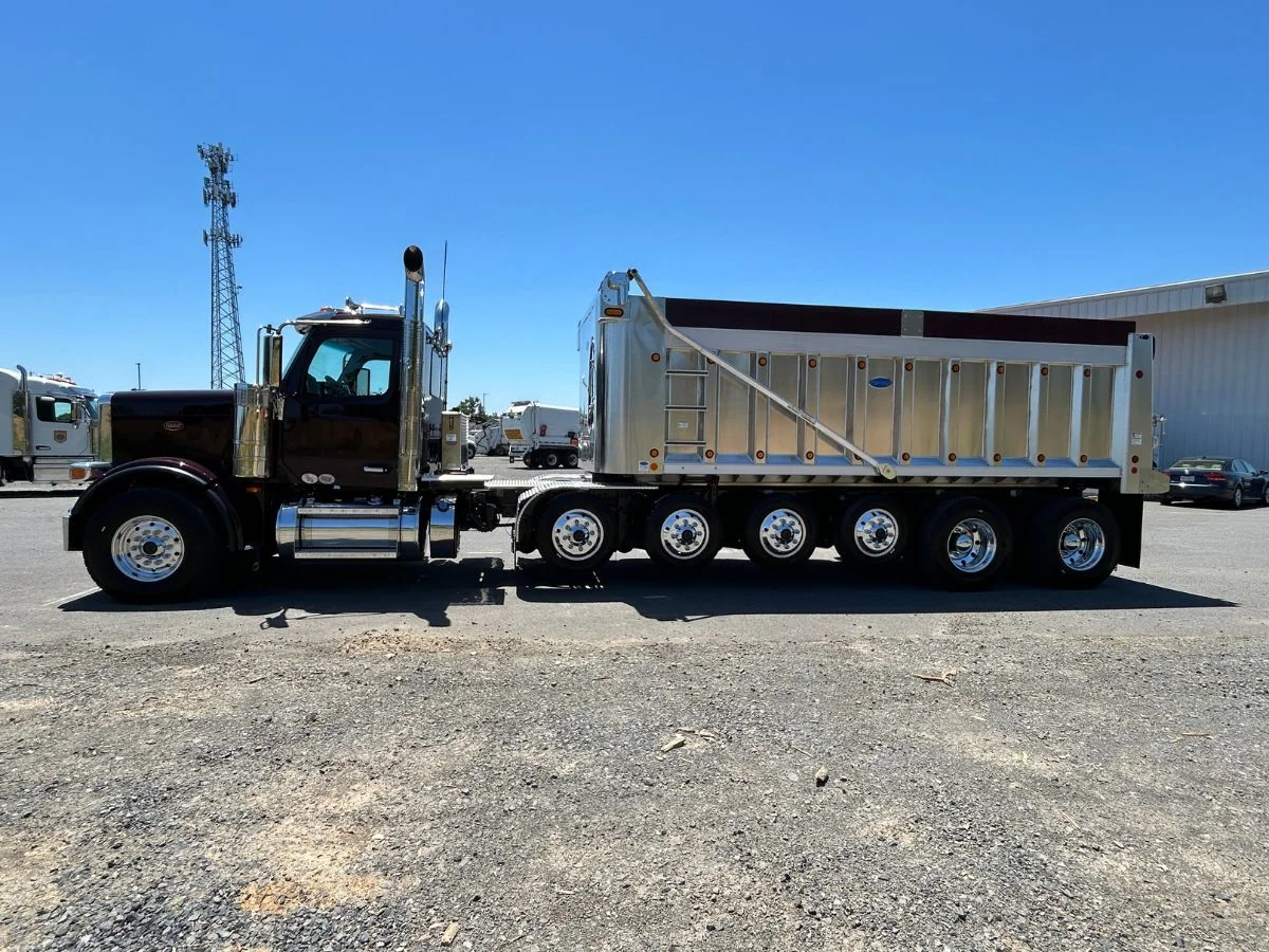 2027 Peterbilt 589 in Gainesville, VA — photo 5