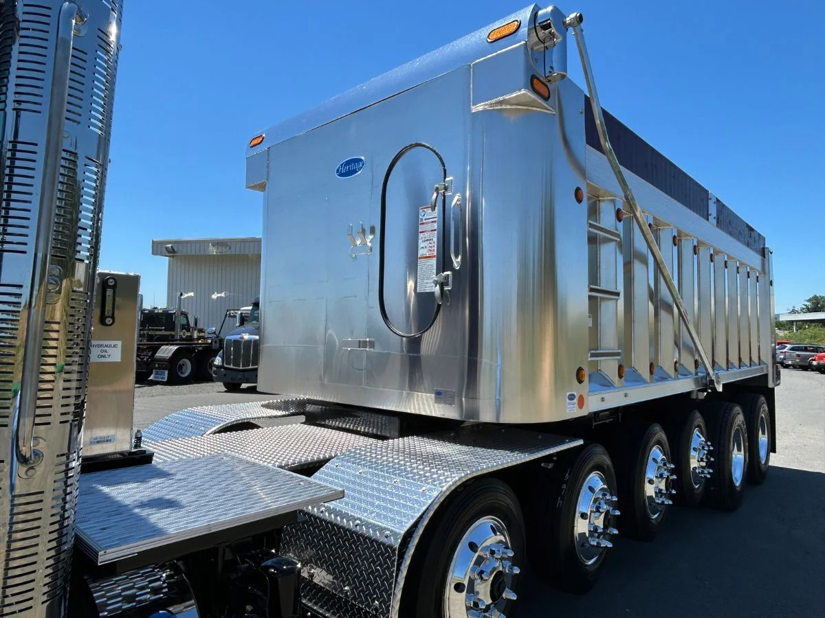 2027 Peterbilt 589 in Gainesville, VA — photo 4