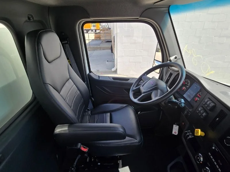 2026 Peterbilt 536 — photo 3