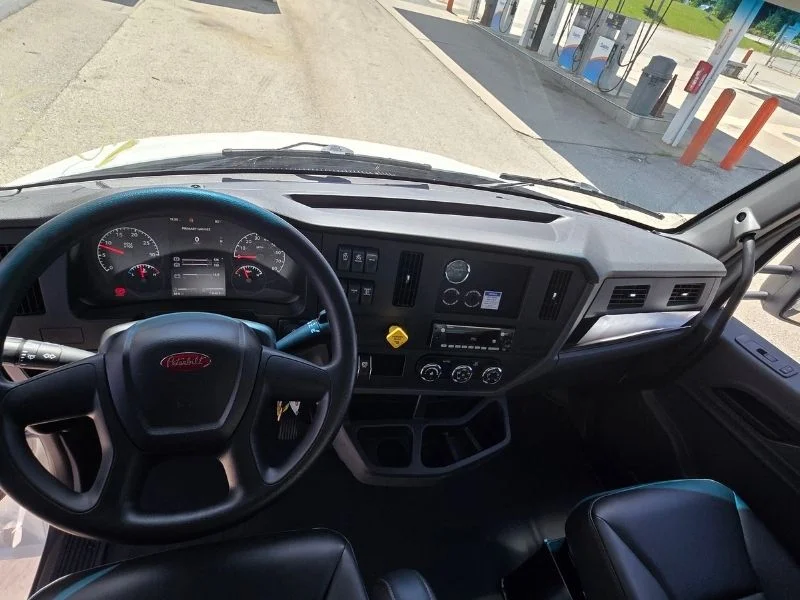 2026 Peterbilt 536 — photo 7