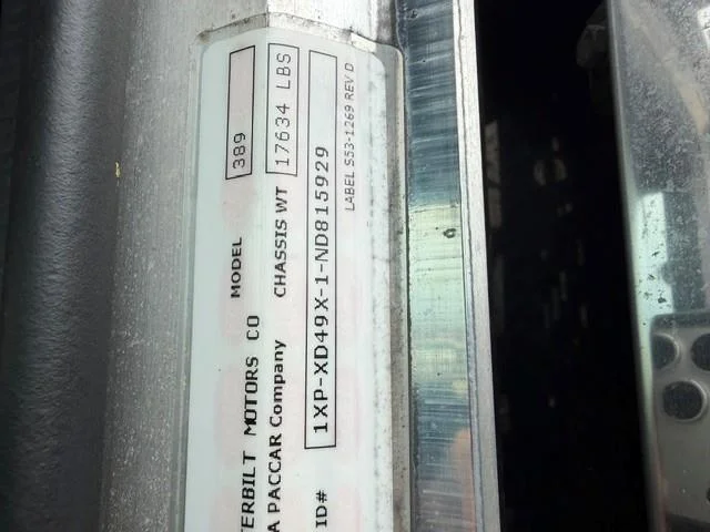 2022 Peterbilt 389 — photo 27
