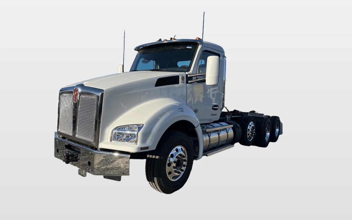 2026 Kenworth T880 - image 1